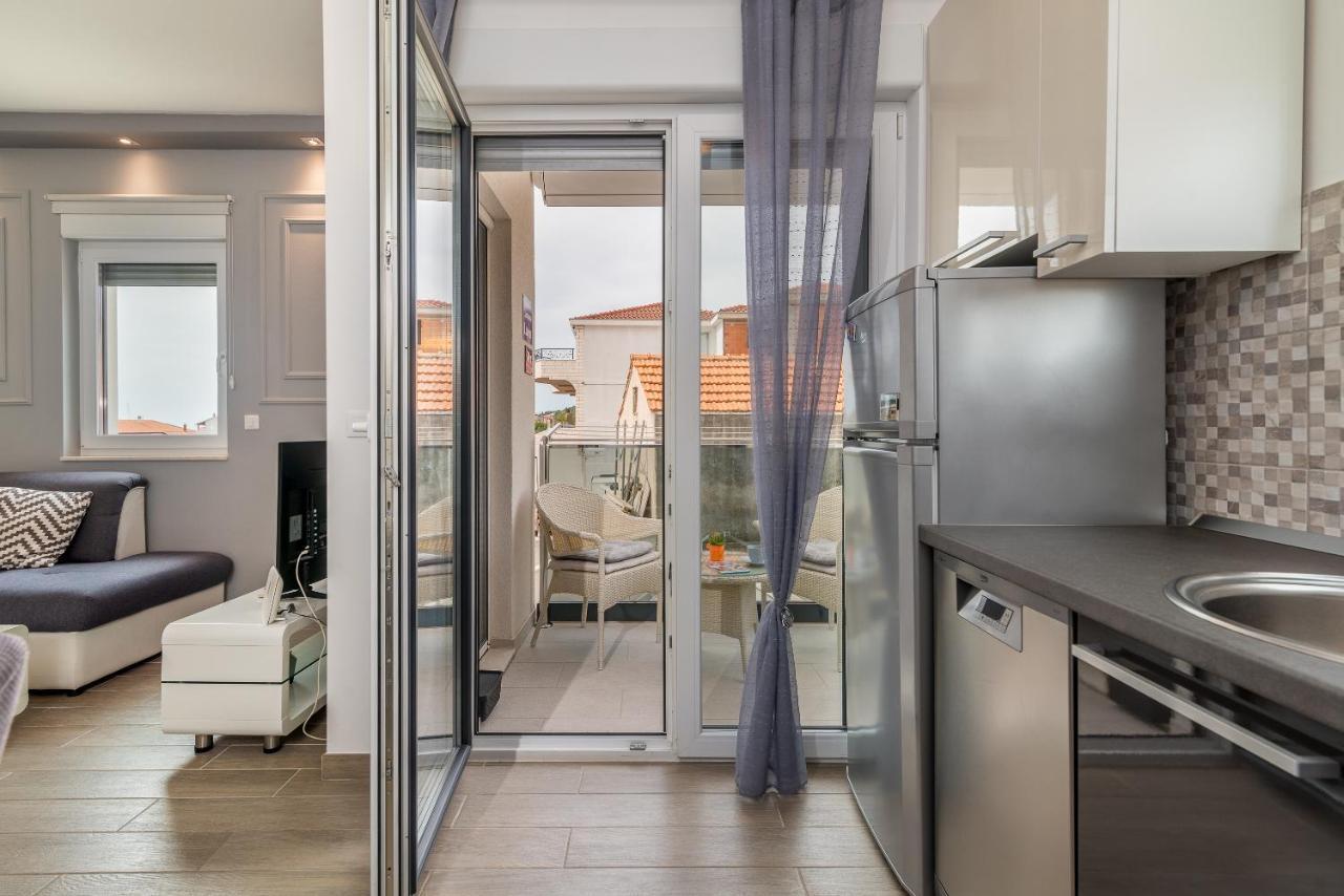 Apartman Lorena Trogir Exterior photo