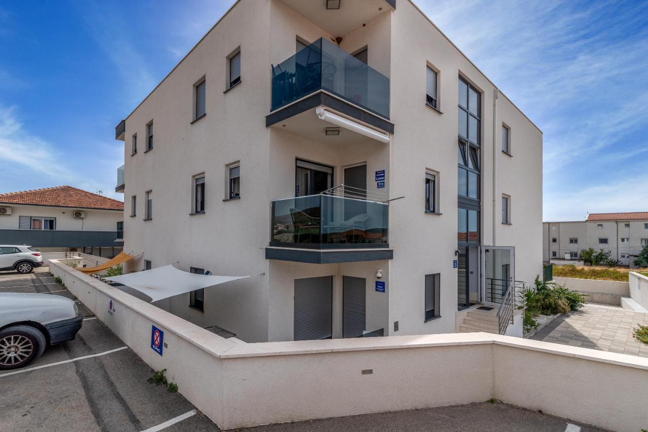 Apartman Lorena Apartment Trogir Exterior photo