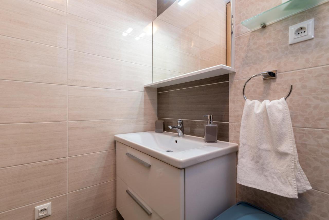 Apartman Lorena Trogir Exterior photo