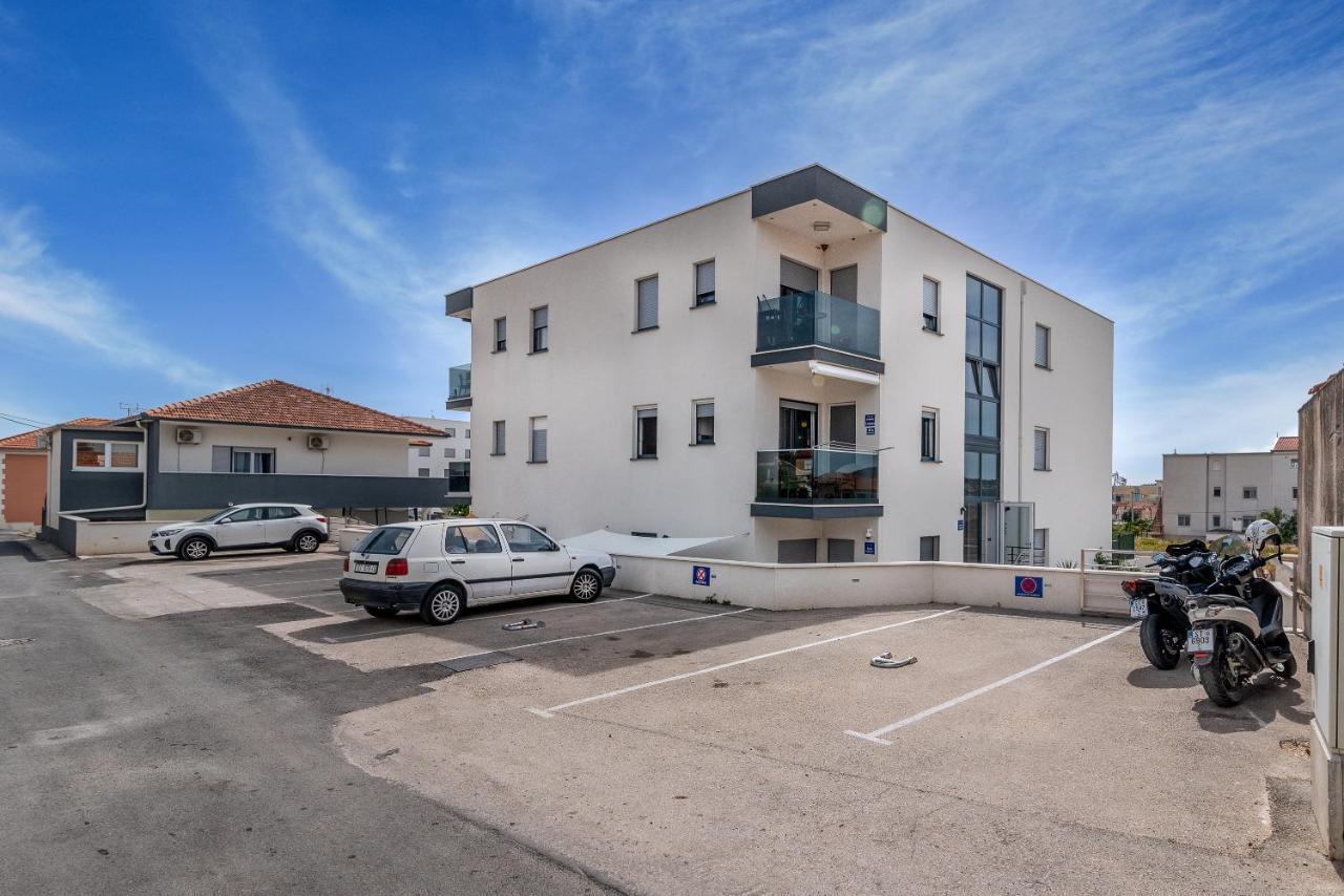 Apartman Lorena Apartment Trogir Exterior photo