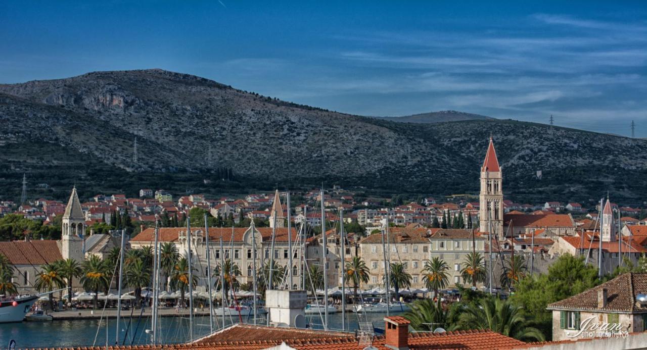 Apartman Lorena Trogir Exterior photo