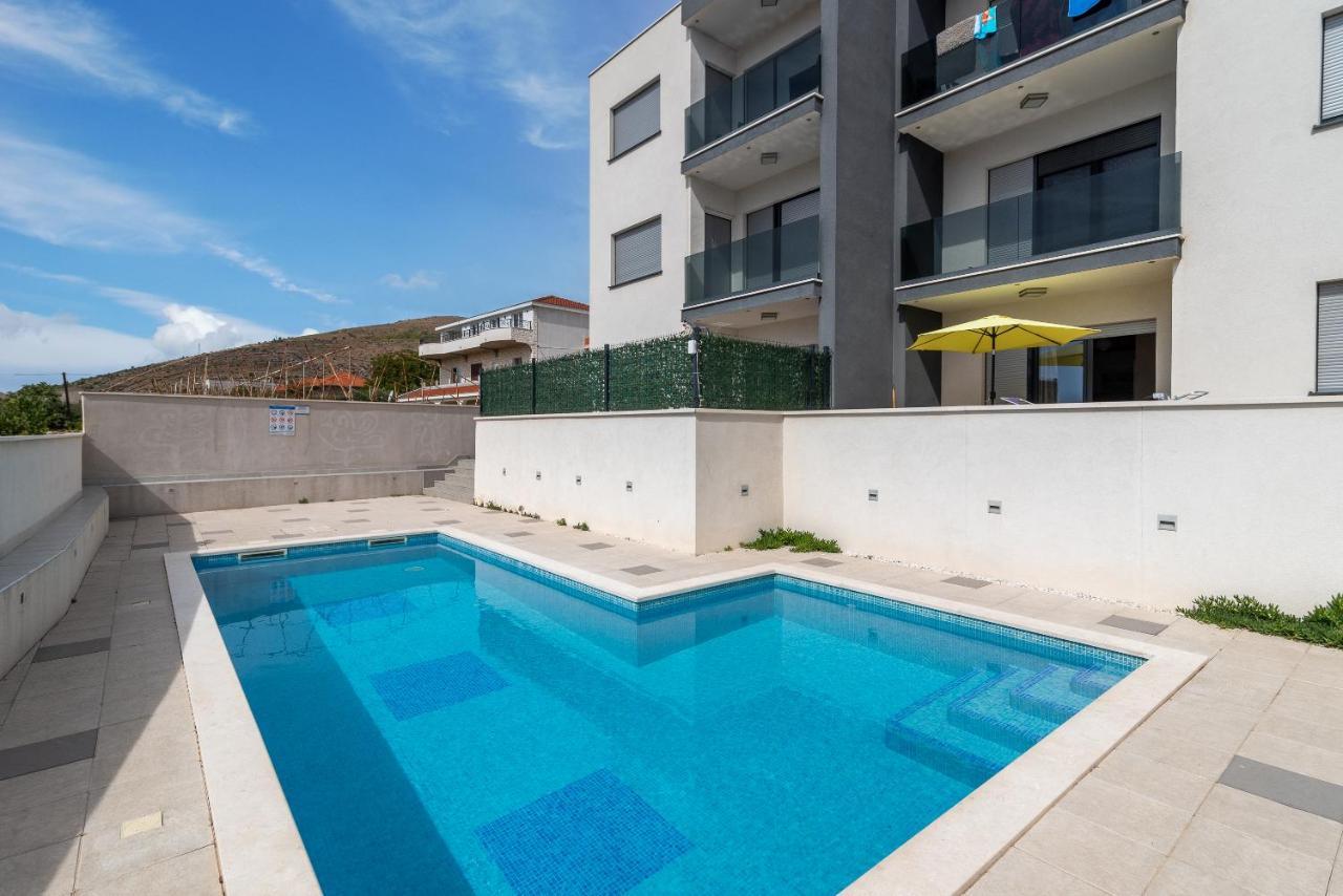 Apartman Lorena Trogir Exterior photo